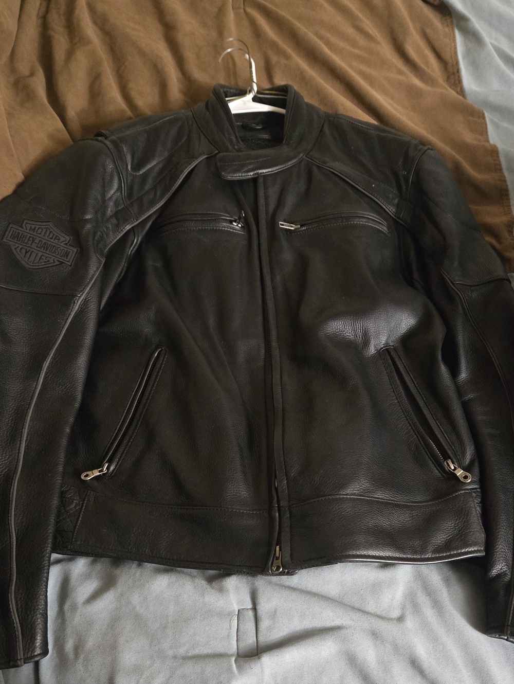 Harley-Davidson Black Leather Riding Jacket with Zipper Pockets